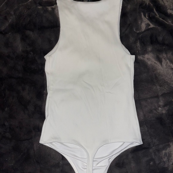 Small express body contour body suit white, gently used! - Picture 3 of 4
